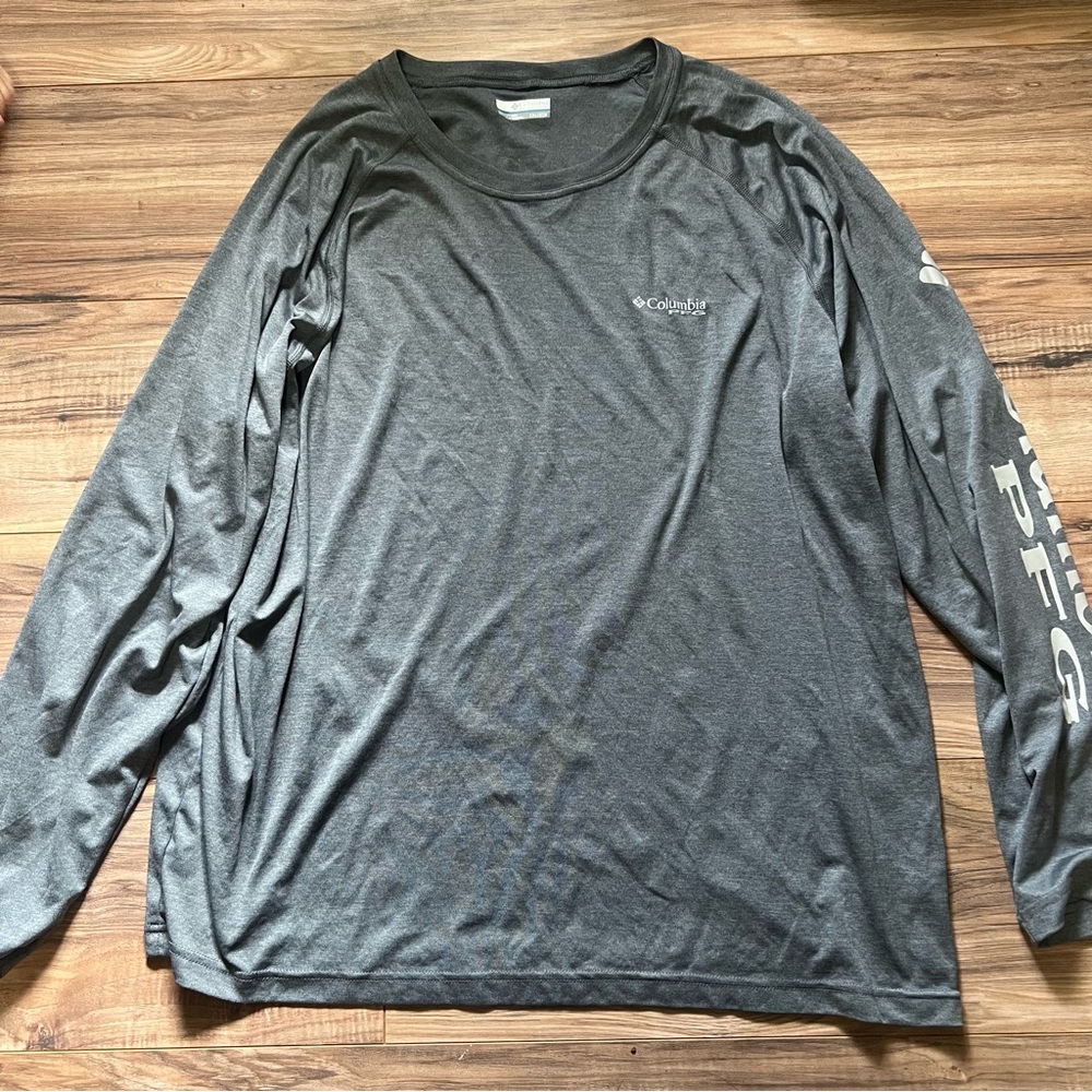 Columbia Men's Gray Long Sleeve Shirt fishing gear